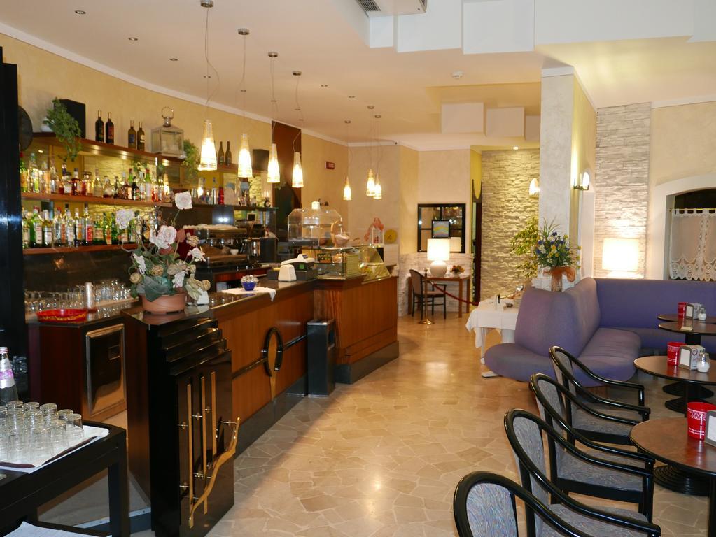 Hotel Lanterna 2*