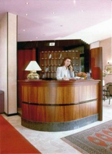 Lanterna Hotel 2*